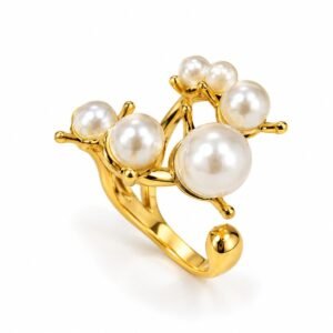 Anillo dorado abierto con cinco detalles perlados
