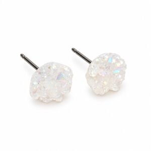 Aritos de bolitas blancas iridiscentes