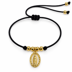 Pulsera negra con medalla ovalada dorada