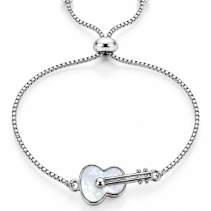 Pulsera plateada con guitarra