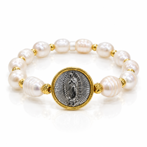 Pulsera blanca con medalla bicolor