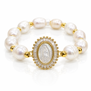 Pulsera blanca con medalla nacarada