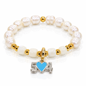 Pulsera blanca con dije 504