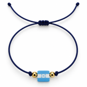 Pulsera azul fina con bandera