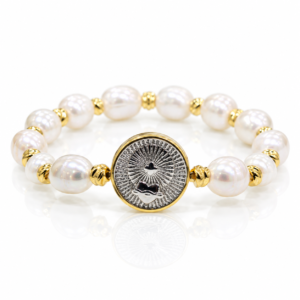 Pulsera blanca con medallón de ojo