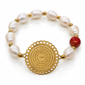 Pulsera blanca y roja con medalla de amor