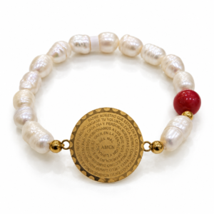 Pulsera blanca y roja con medalla AMOR