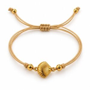 Pulsera beige ajustable con concha dorada
