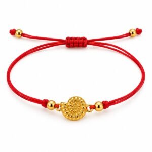 Pulsera Roja Ajustable con Dije Circular Dorado