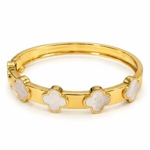 Pulsera rígida dorada con cuatro tréboles blancos
