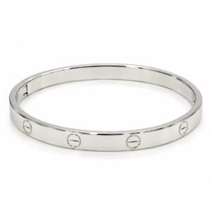 Pulsera rígida plateada con motivos de tornillos
