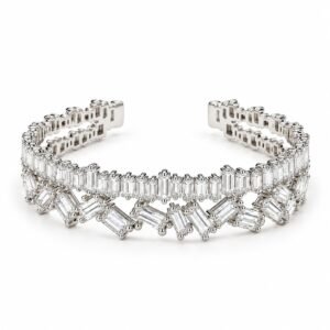 Pulsera abierta plateada con doble hilera de circonias rectangulares